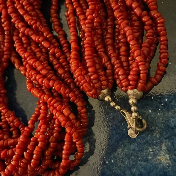 Vintage Silpada natural coral and 925 sterling silver 16” seed bead necklace - Picture 3 of 6